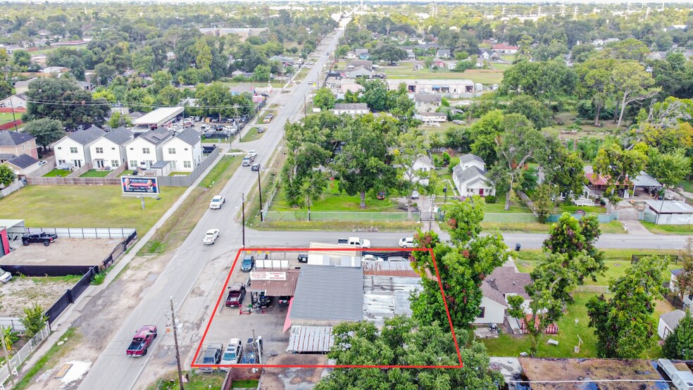 More Photos Of 2623 Berry Rd, Houston General Retail For Sale