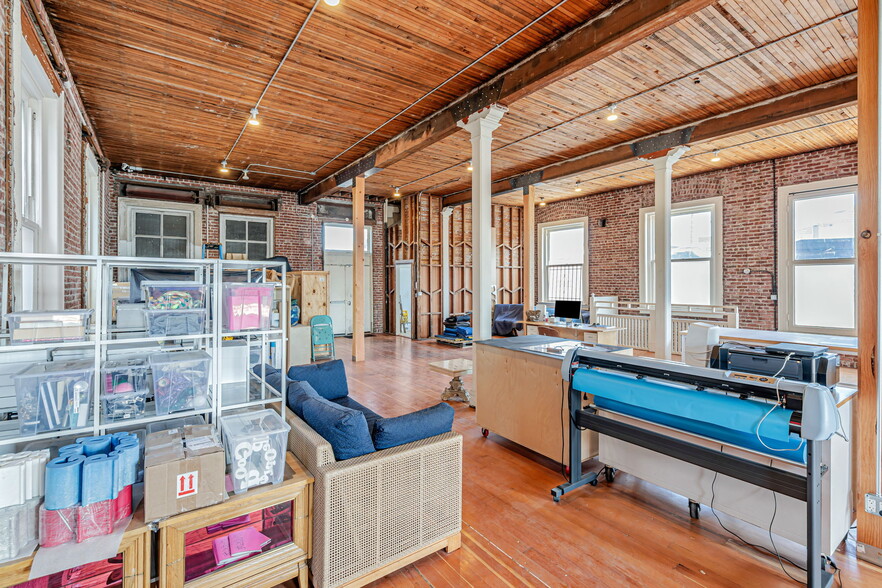 More Photos Of 1649 12th Ave, Oakland Religious Facility For Sale