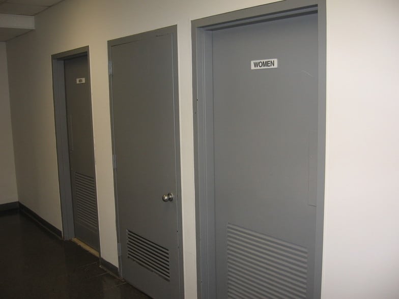 More Photos Of 76 Progress Dr, Stamford Research And Development For Lease