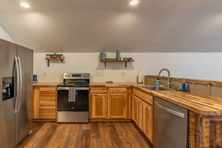 More Photos Of , Custer Unknown For Sale