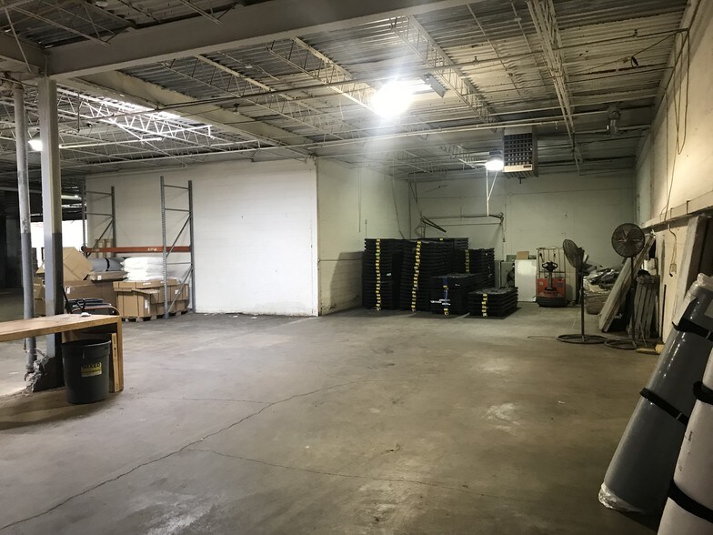 More Photos Of 14501 Industrial Ave, Maple Heights Manufacturing For Lease
