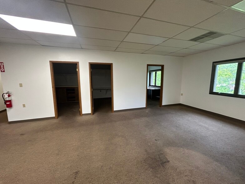 More Photos Of 4136 Library Rd, Pittsburgh Storefront For Lease