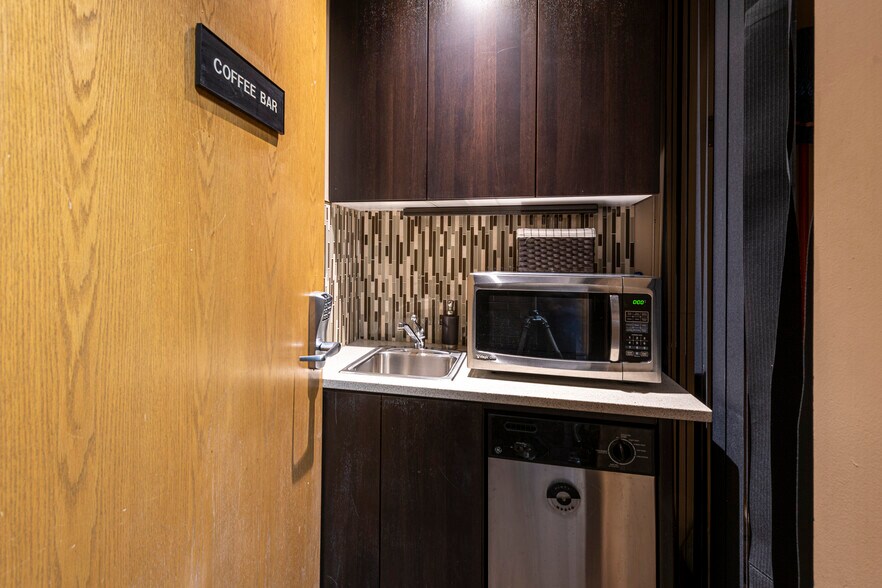 More Photos Of 3223 Arapahoe Ave, Boulder Medical For Lease