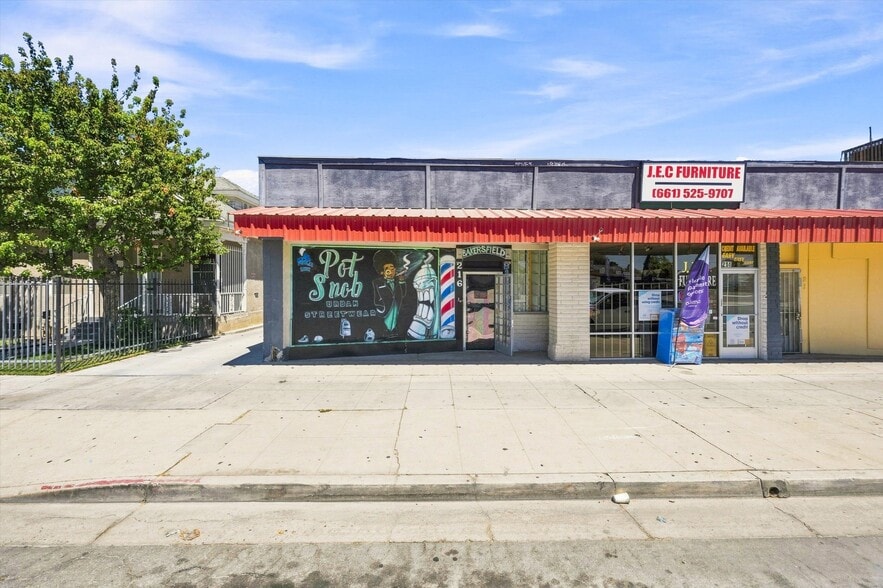 More Photos Of , Bakersfield General Retail For Sale