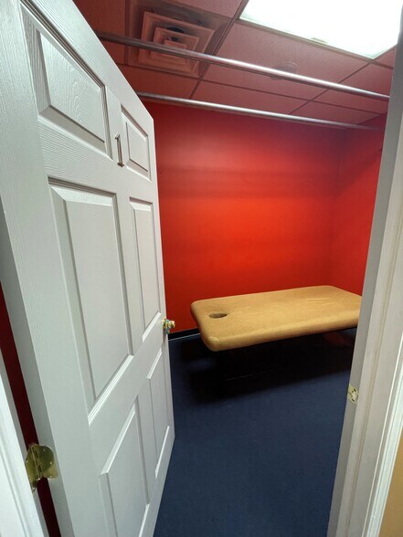 More Photos Of 3525-3529 Rochester Rd, Troy Freestanding For Lease