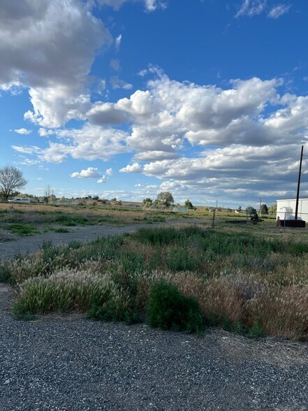 More Photos Of 2676 Van Giesen St, Richland Industrial For Sale