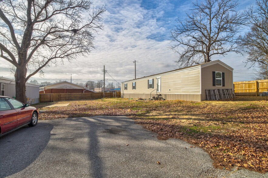 More Photos Of 1 Oakdale Dr, Lexington Manufactured Housing Mobile Home Park For Sale