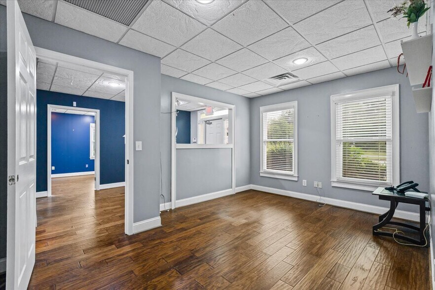More Photos Of 883 Commerce Dr SW, Conyers Office For Lease