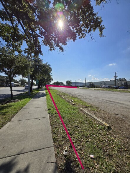 More Photos Of 8200 Broadway St, Houston Land For Sale