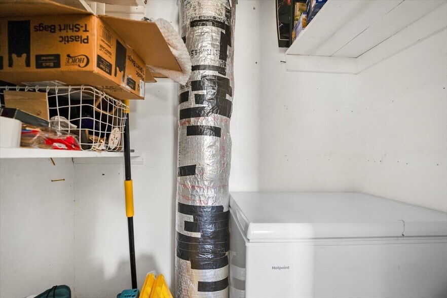 More Photos Of 4 White St, Saint Augustine Storefront For Lease