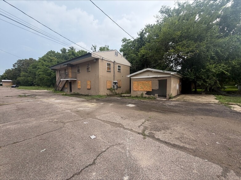 More Photos Of 3779 Eaton St, Baton Rouge Apartments For Sale