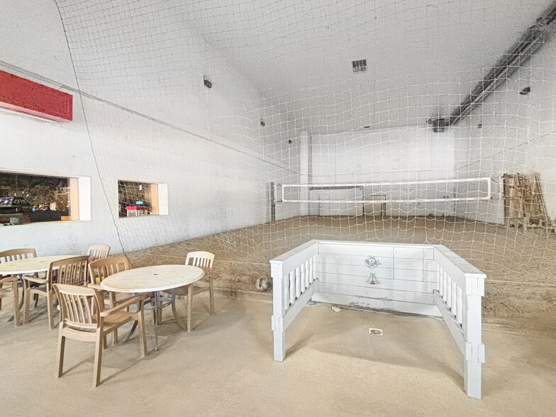 More Photos Of 419 Main Ave, De Pere Restaurant For Sale