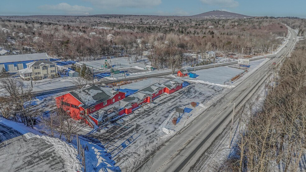 More Photos Of 3827 PA-115, Blakeslee Restaurant For Sale