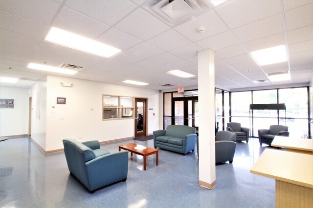 More Photos Of 14240 Dante Ave, Dolton Loft Creative Space For Lease