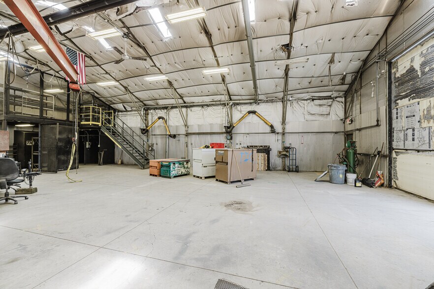 More Photos Of 824 Poplar St, Carlin Industrial For Sale
