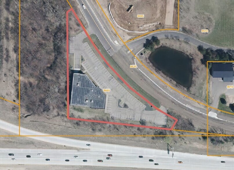 More Photos Of 8665 Hudson Blvd, Lake Elmo Medical For Sale
