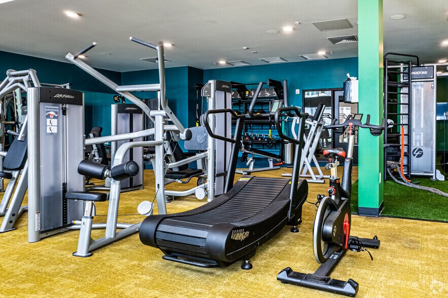 More Photos Of 1401 W 23rd St, Lawrence Apartments For Lease