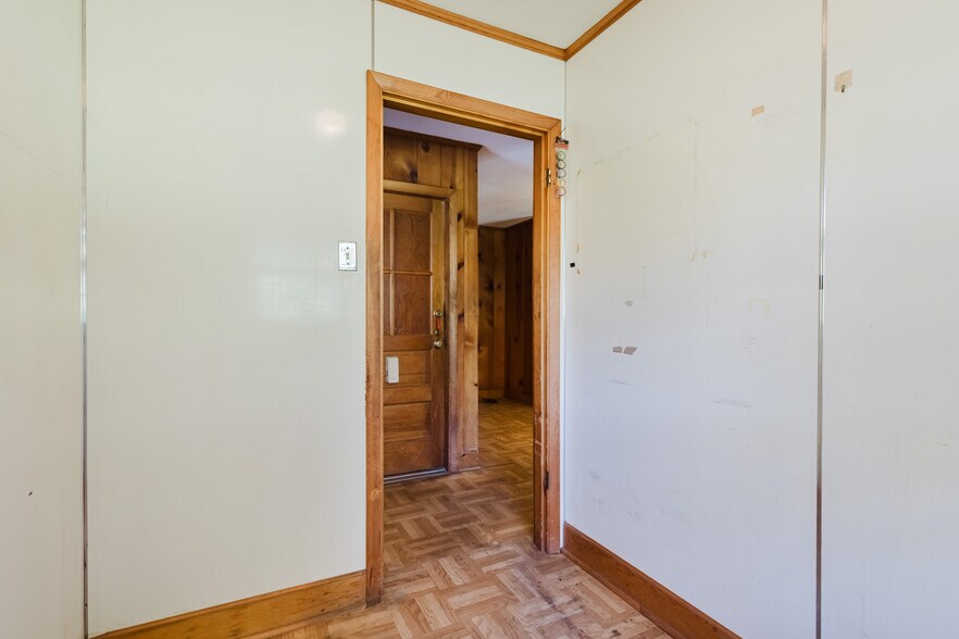 More Photos Of 3025 Breckenwood Dr, Lexington Multifamily For Sale