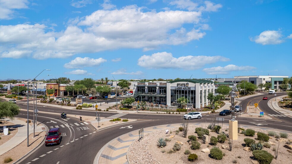 More Photos Of 15600 N Hayden Rd, Scottsdale Storefront For Lease