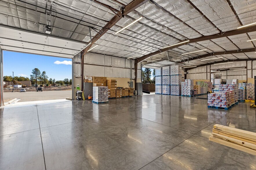 More Photos Of 5585 Dark Sky Drive, Flagstaff Warehouse For Lease