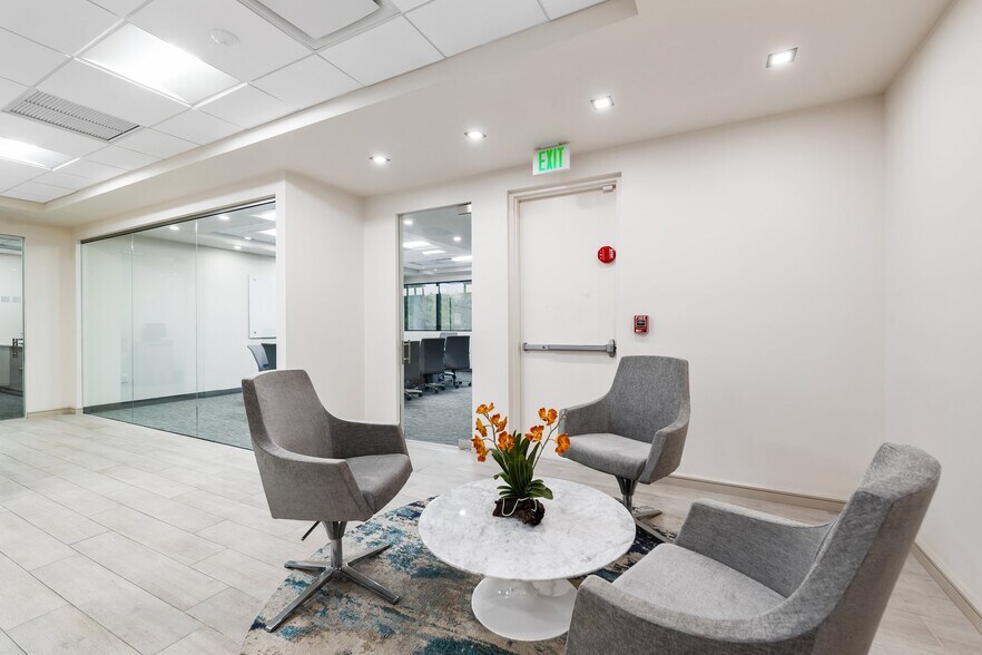 More Photos Of 3303 W Commercial Blvd, Fort Lauderdale Office For Sale