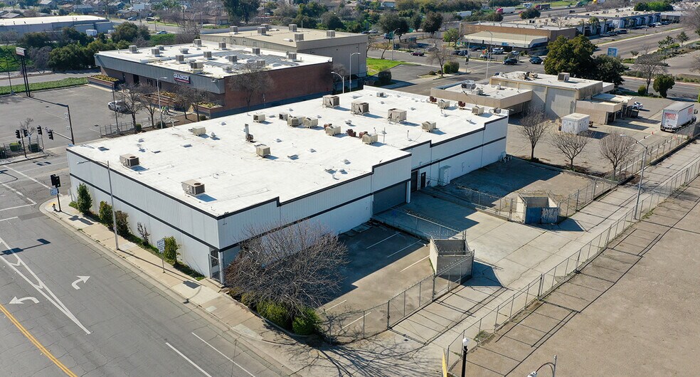 More Photos Of 1415 Tuolumne St, Fresno Warehouse For Lease