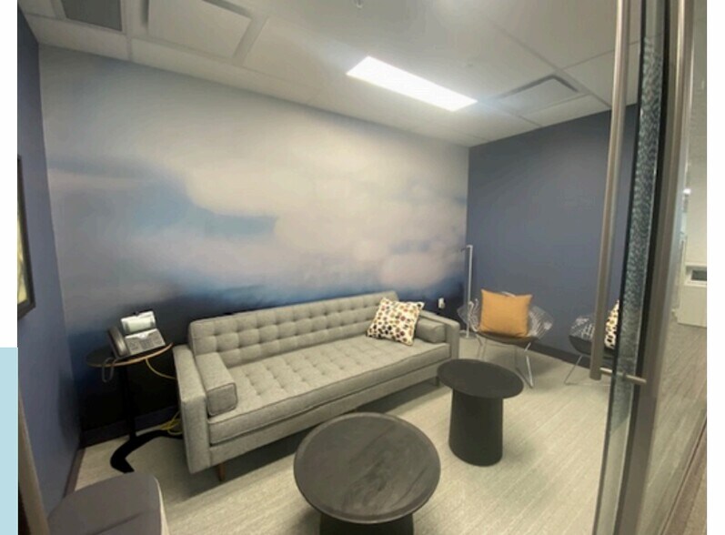 More Photos Of 1900 Albert St, Regina Office For Lease