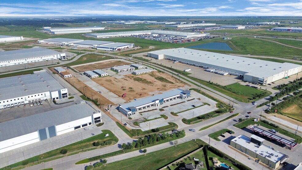 More Photos Of 30625 Kingsland Blvd, Brookshire Storefront For Sale