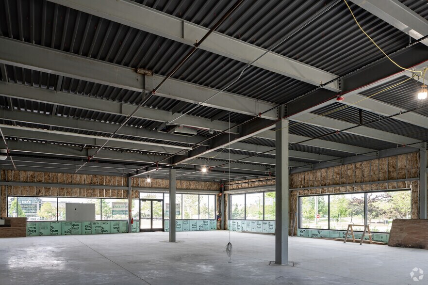 More Photos Of 44244-44284 W 12 Mile Rd, Novi Unknown For Lease