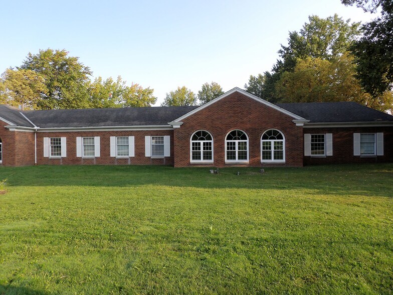 More Photos Of 100 Parker Ct, Chardon Office For Lease