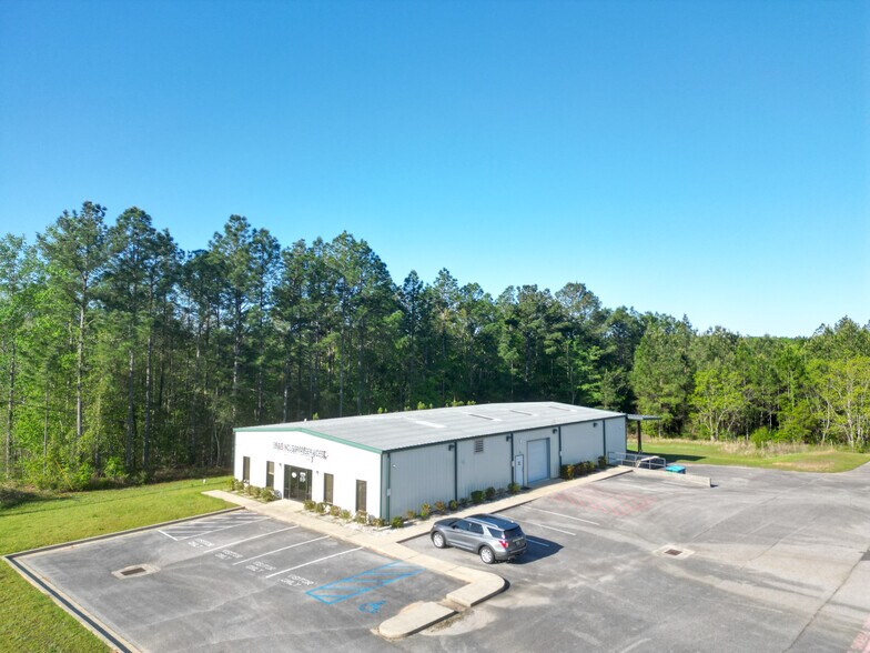Primary Photo Of 4525 Schillinger Rd N, Semmes Service For Lease