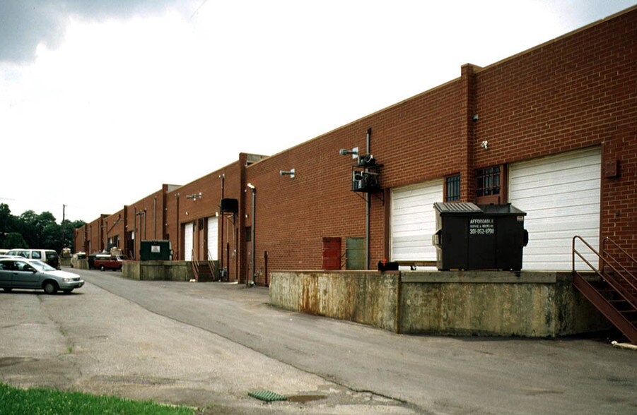 More Photos Of 8630-8670 Old Ardmore Rd, Landover Warehouse For Lease