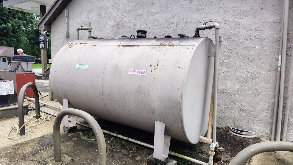 More Photos Of 3456 NC 705 Hwy, Robbins General Retail For Sale