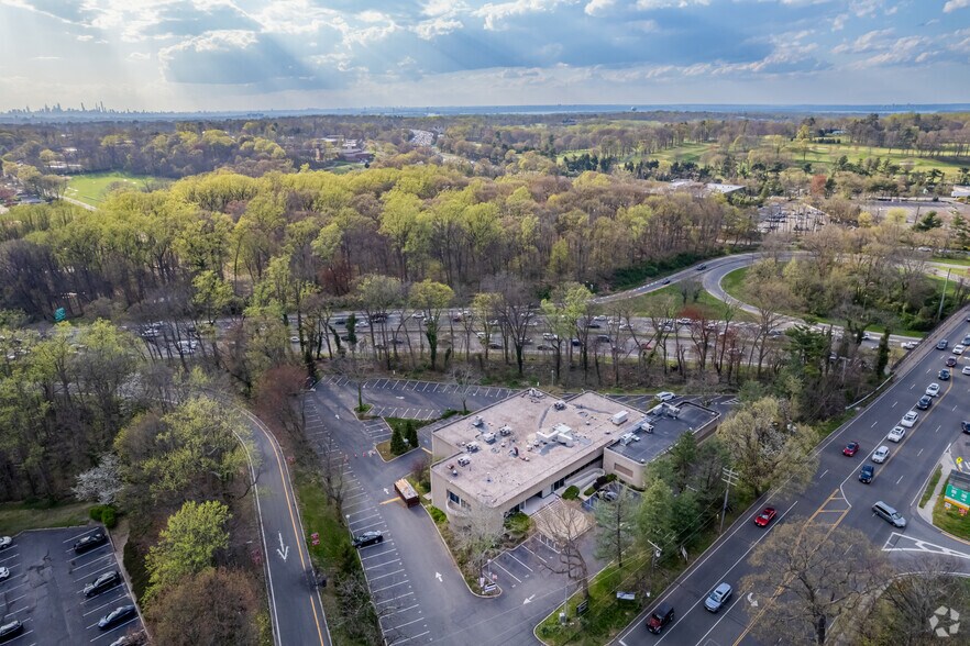 More Photos Of 3111 New Hyde Park Rd, New Hyde Park Medical For Lease