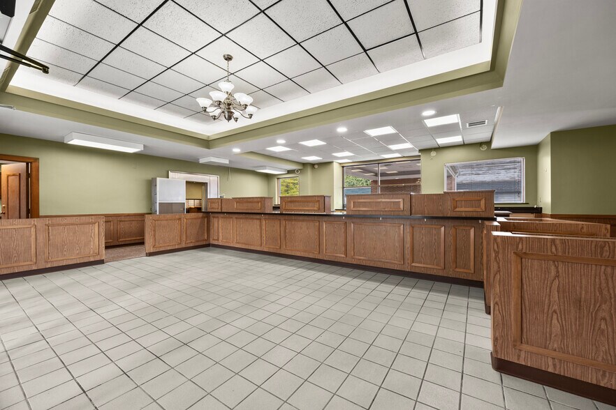 More Photos Of 8 W Maple St, North Lewisburg Storefront Retail Office For Lease