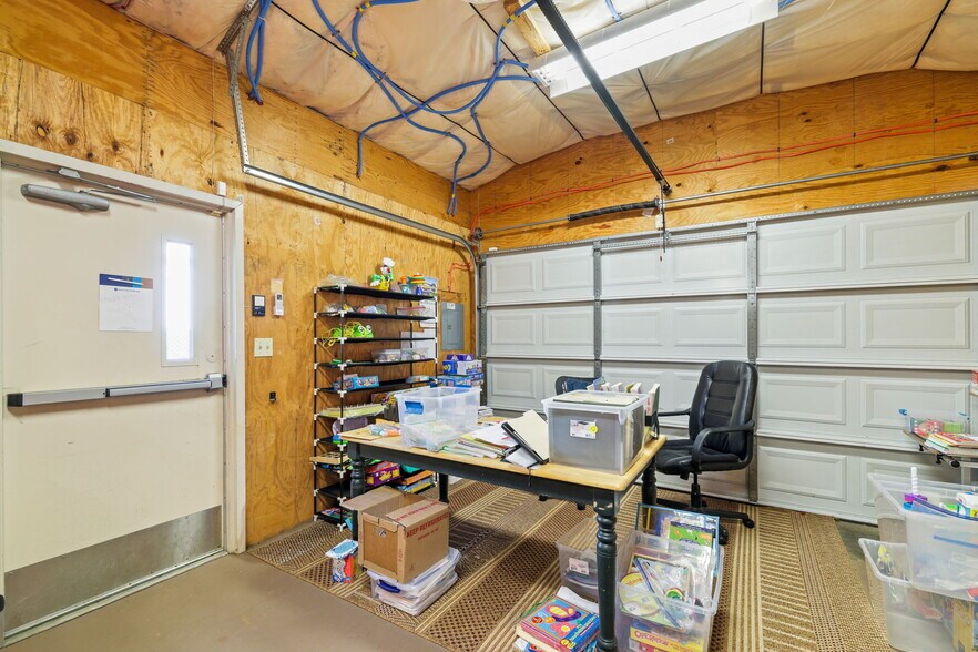 More Photos Of 310 Terrell Rd, Franklin Office For Sale