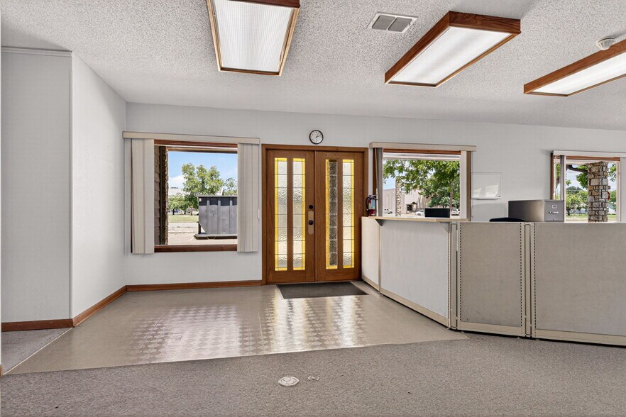 More Photos Of 800 Jefferson St, Kerrville Religious Facility For Sale