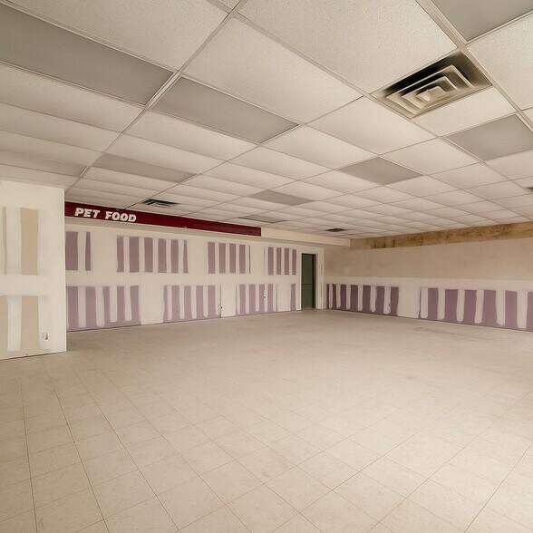 More Photos Of 118 Broadway, Lynbrook Storefront Retail Office For Lease