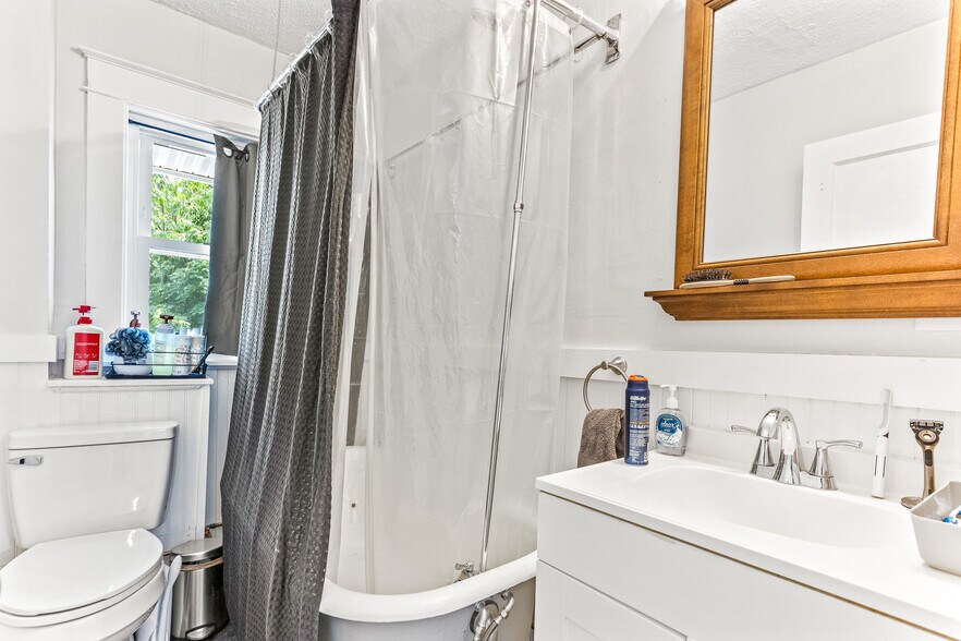 More Photos Of 51 Tanguay St, Sanford Apartments For Sale