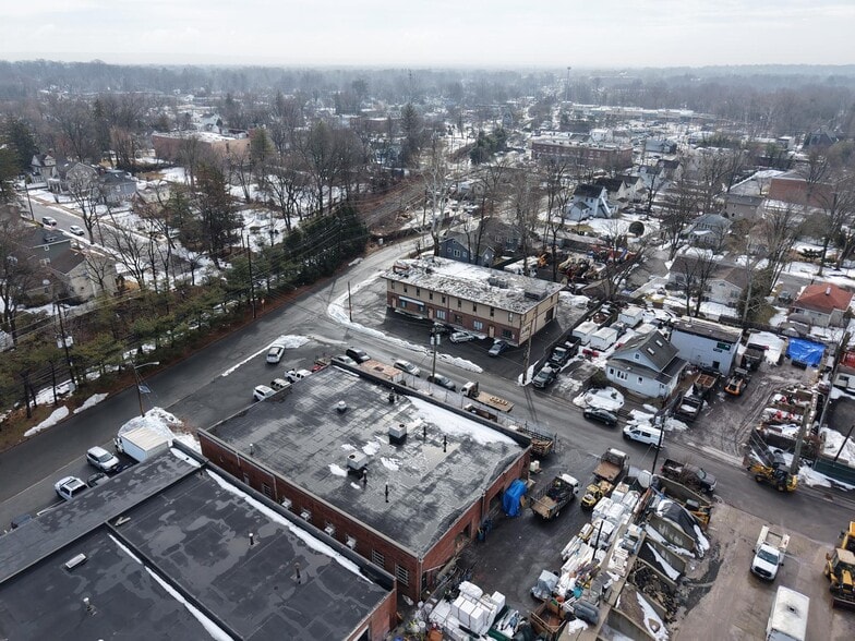 More Photos Of 115-117 Patterson St, Hillsdale Warehouse For Lease
