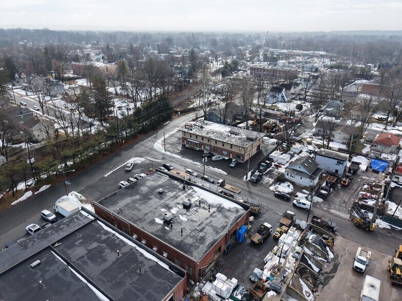 More Photos Of 115-117 Patterson St, Hillsdale Warehouse For Lease