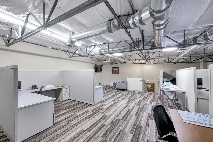 More Photos Of 2645 W Cheyenne Ave, North Las Vegas Flex For Sale