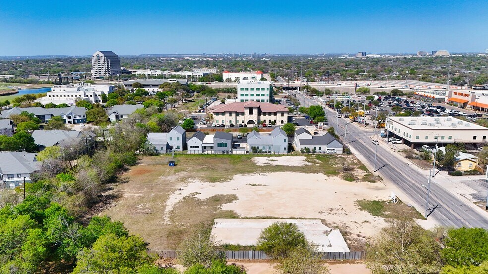 More Photos Of 350-362 W Sunset Rd, San Antonio Land For Sale