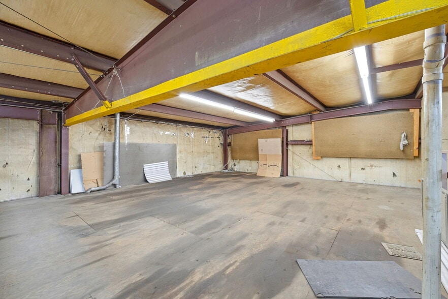 More Photos Of 3435 Kimball Cir, Colorado Springs Service For Lease