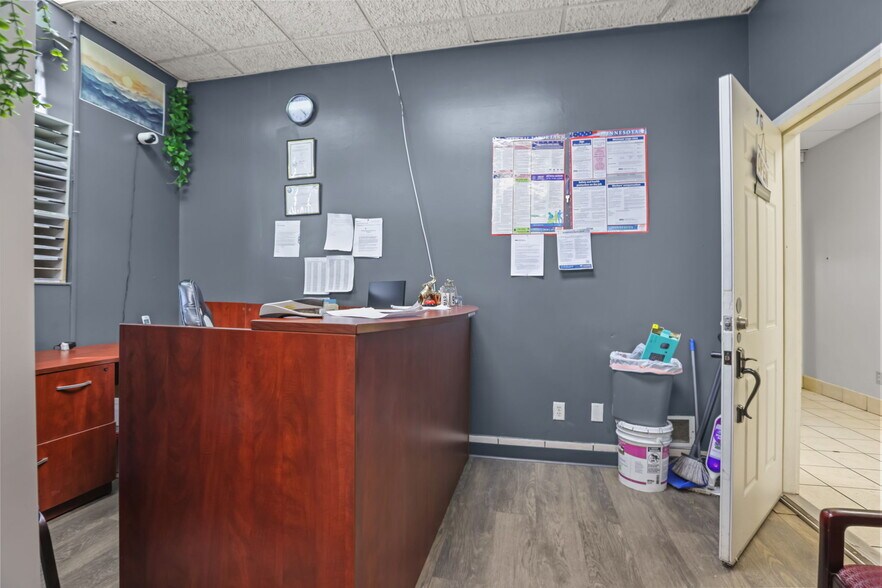 More Photos Of , Minneapolis General Retail For Sale