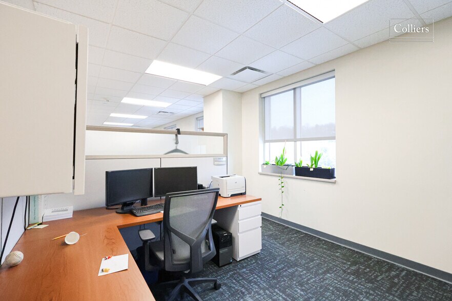 More Photos Of 4420 Bayard St, Pittsburgh Medical For Lease