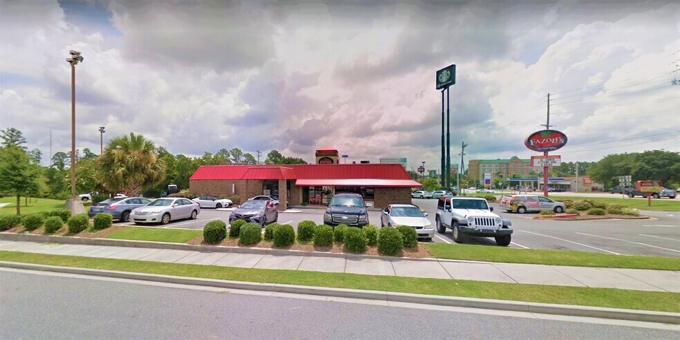 More Photos Of 1307 N St Augustine Rd, Valdosta Restaurant For Sale