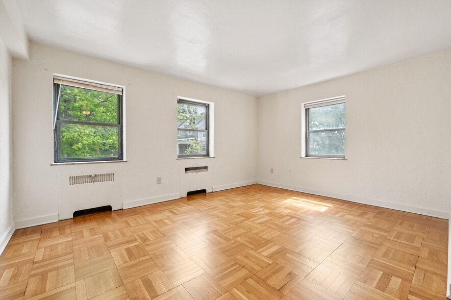 More Photos Of 3336 Brownsville Rd, Pittsburgh Apartments For Sale