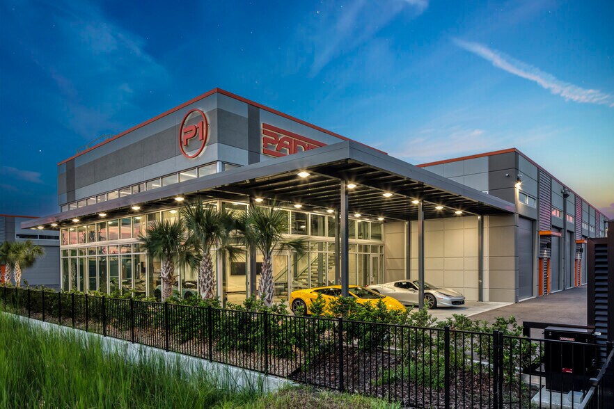 Primary Photo Of 1111 N 34th St, Tampa Self Storage For Sale