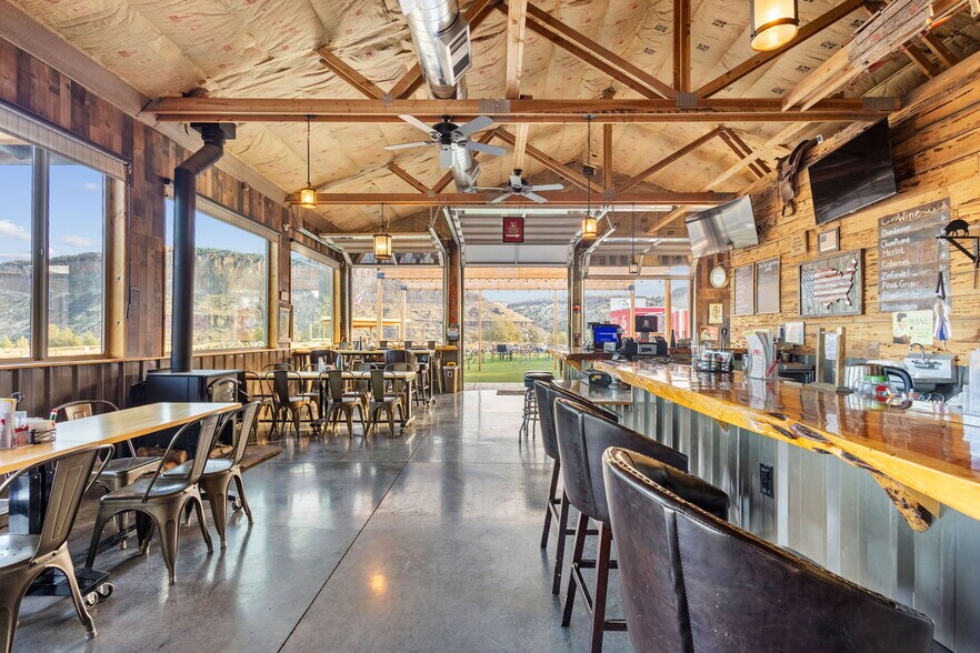 More Photos Of 13959 SW Commercial Loop Rd, Crooked River Ranch Restaurant For Sale